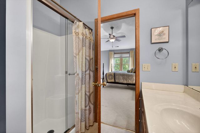 2434 W 62nd Street, Davenport, IA 52806