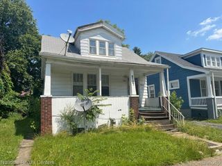 8127 E Hildale Street, Detroit, MI 48234