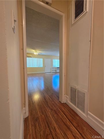 1035 Western 4, Glendale, CA 91201
