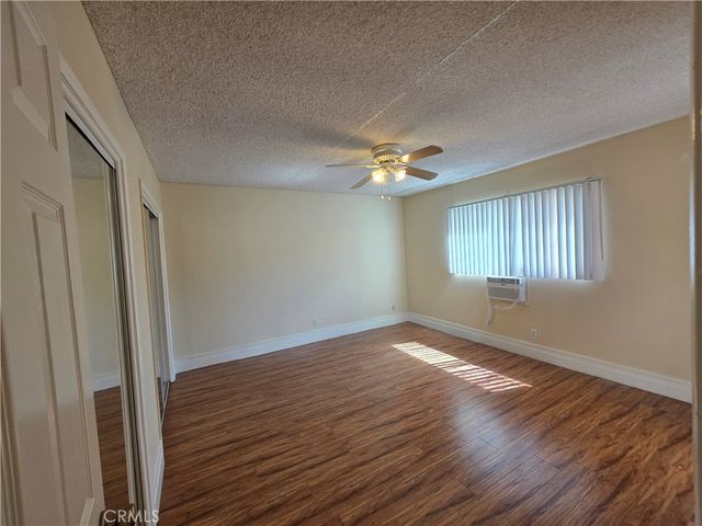 1035 Western 4, Glendale, CA 91201