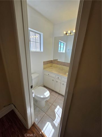 1035 Western 4, Glendale, CA 91201