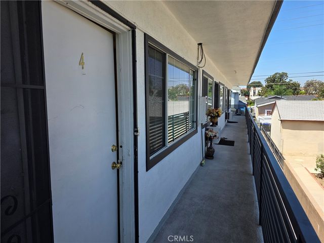 1035 Western 4, Glendale, CA 91201