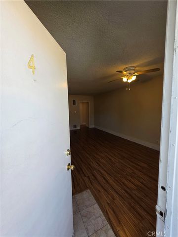 1035 Western 4, Glendale, CA 91201