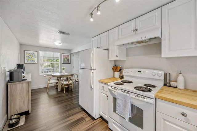 5212 ALOHA STREET, Orlando, FL 32810