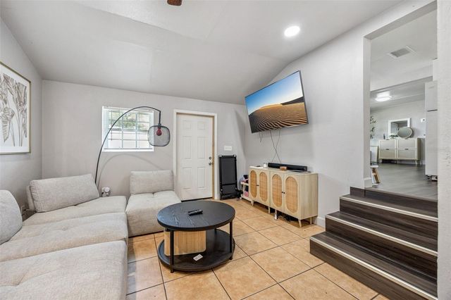 5212 ALOHA STREET, Orlando, FL 32810