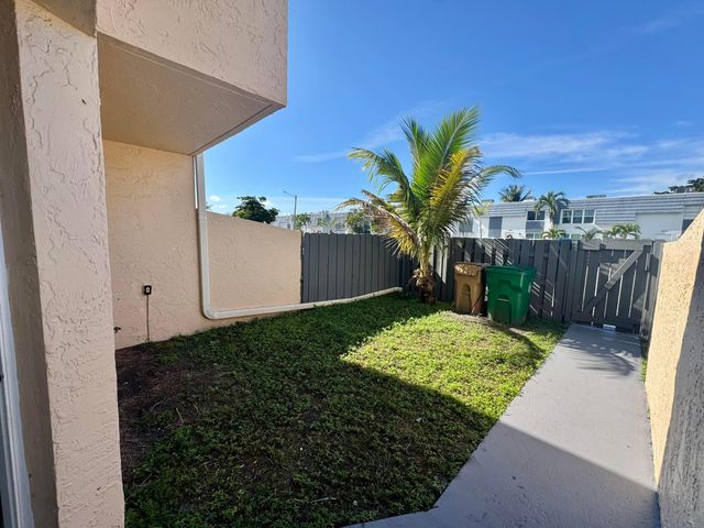 3662 SW 59TH Avenue 2, Davie, FL 33314