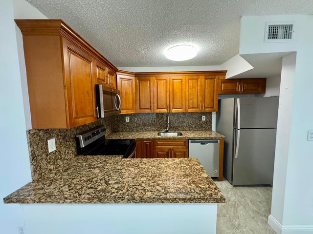 3662 SW 59TH Avenue 2, Davie, FL 33314