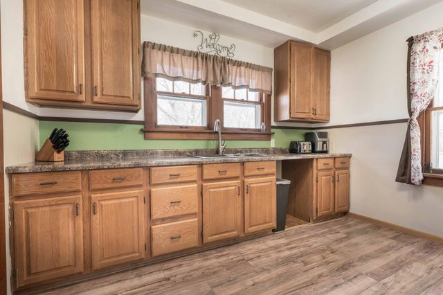 504 E Fir Avenue, Fergus Falls, MN 56537