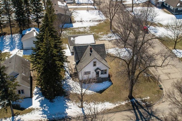 504 E Fir Avenue, Fergus Falls, MN 56537