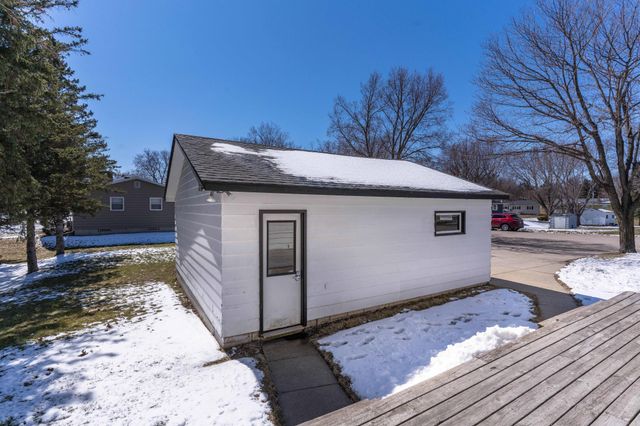 504 E Fir Avenue, Fergus Falls, MN 56537