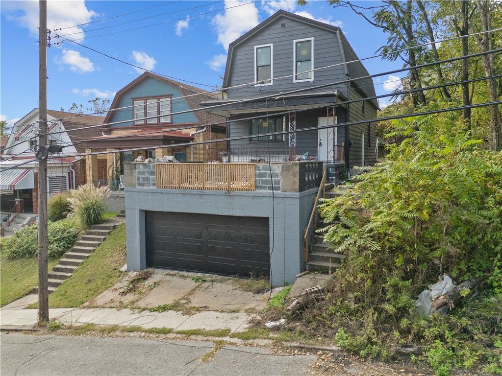 118 Tarragonna St, Bon Air, PA 15210