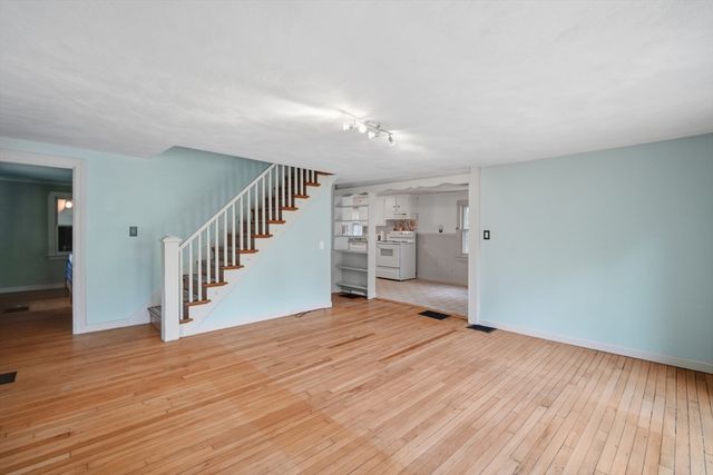 28 Lake Dr, Wilbraham, MA 01095
