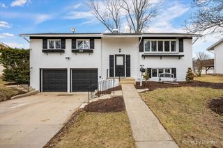 353 N MORRIS Drive, Palatine, IL 60074