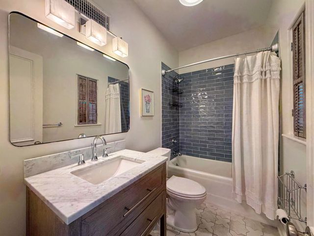 44 N West Pkwy, Wichita, KS 67206