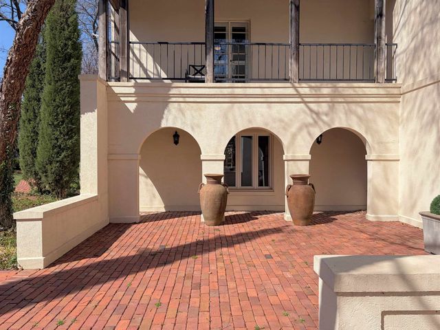 44 N West Pkwy, Wichita, KS 67206