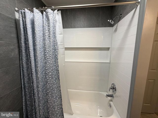 10 LA CASCATA TNHS, Clementon, NJ 08021