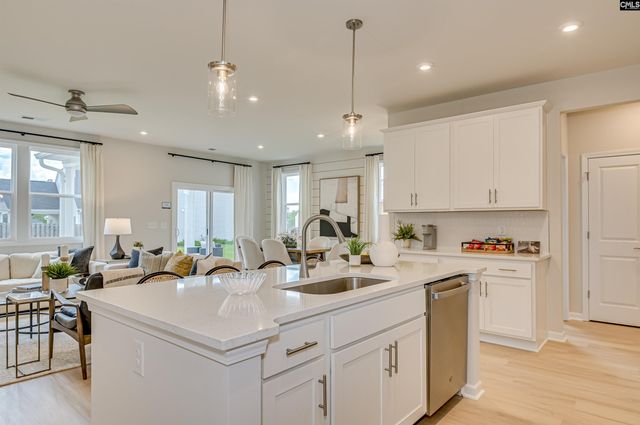 128 Bloomsbury Drive, Lexington, SC 29073