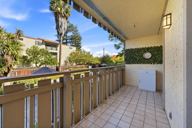 73 3rd Street 15B, Los Altos, CA 94022