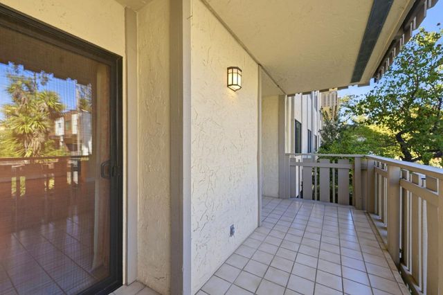73 3rd Street 15B, Los Altos, CA 94022