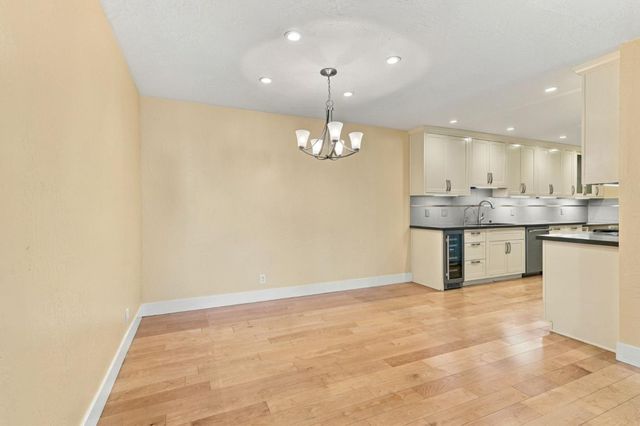 73 3rd Street 15B, Los Altos, CA 94022
