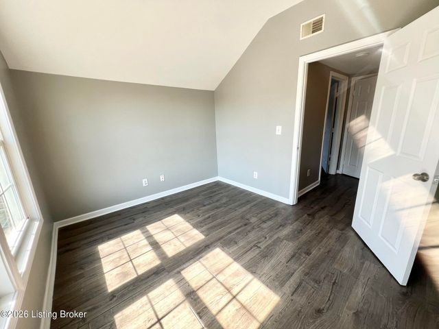 2121 W Lee St, Louisville, KY 40210