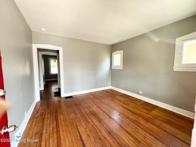 2121 W Lee St, Louisville, KY 40210