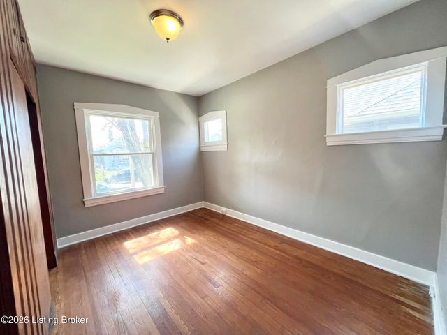 2121 W Lee St, Louisville, KY 40210