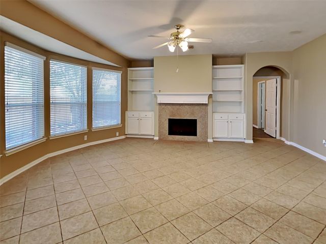 3523 Pine Valley Drive, Pearland, TX 77581