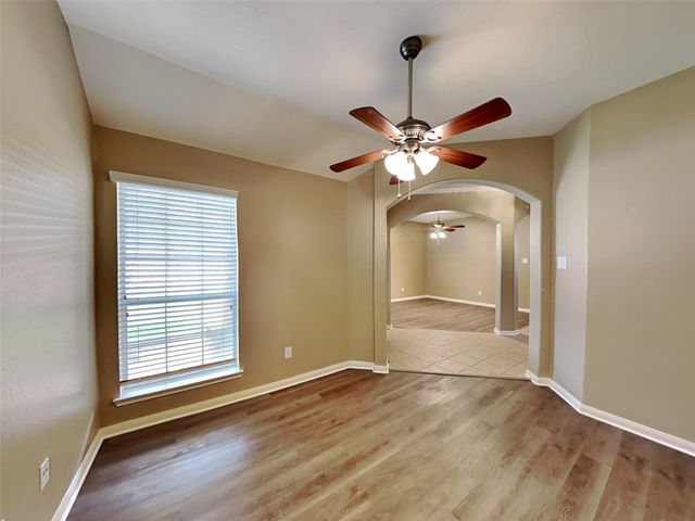 3523 Pine Valley Drive, Pearland, TX 77581