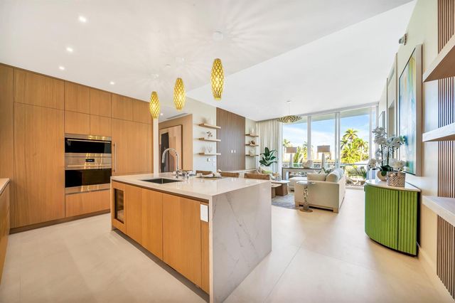 2311 SE 17th Street 202, Fort Lauderdale, FL 33316