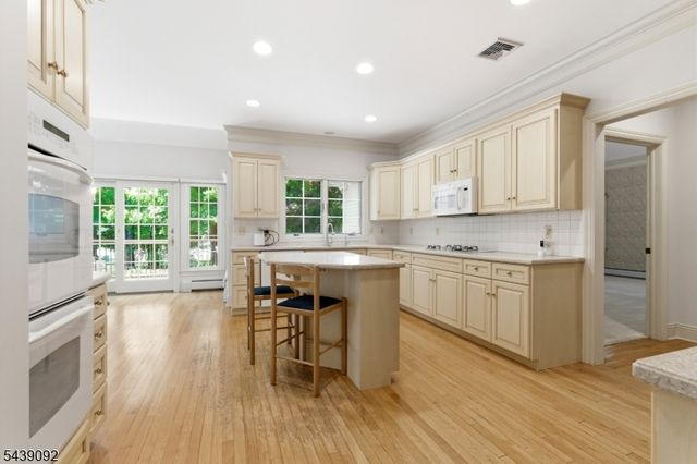 7 Alex Ct, Wyckoff Twp., NJ 07481