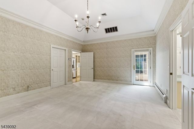 7 Alex Ct, Wyckoff Twp., NJ 07481