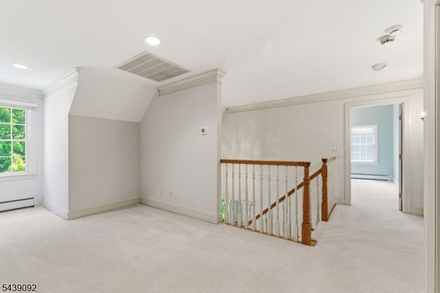 7 Alex Ct, Wyckoff Twp., NJ 07481