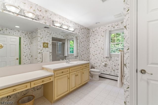 7 Alex Ct, Wyckoff Twp., NJ 07481