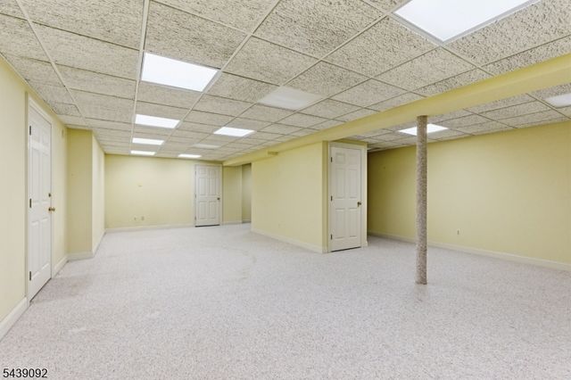 7 Alex Ct, Wyckoff Twp., NJ 07481