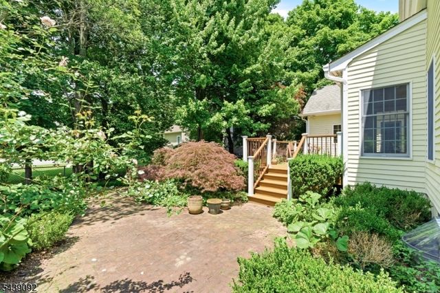 7 Alex Ct, Wyckoff Twp., NJ 07481