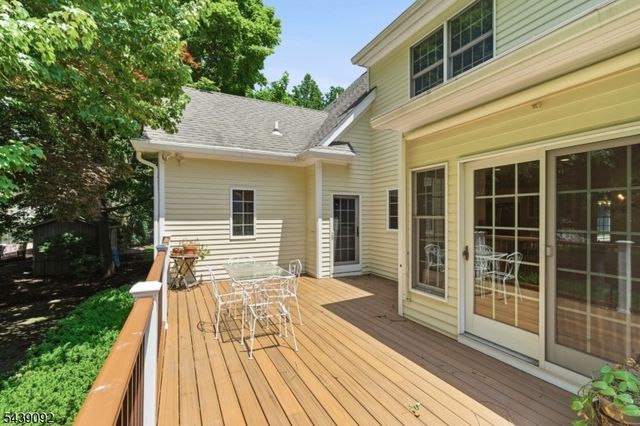 7 Alex Ct, Wyckoff Twp., NJ 07481