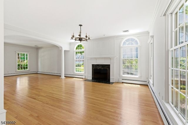 7 Alex Ct, Wyckoff Twp., NJ 07481