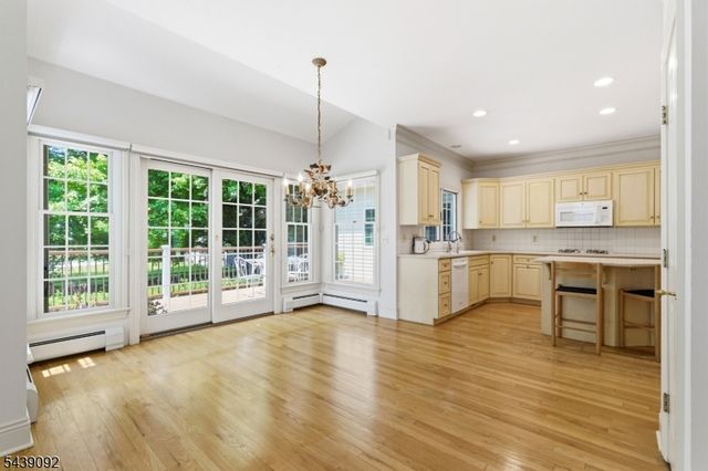 7 Alex Ct, Wyckoff Twp., NJ 07481