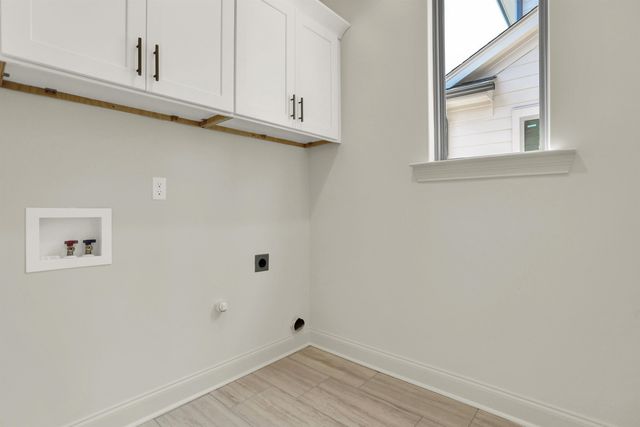 899 ALDWICK DR, Collierville, TN 38017