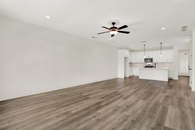 899 ALDWICK DR, Collierville, TN 38017