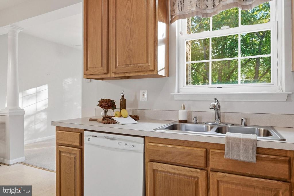 Image 10 of property listing at 7906 DELORES CT, Chesapeake Beach, MD 20732