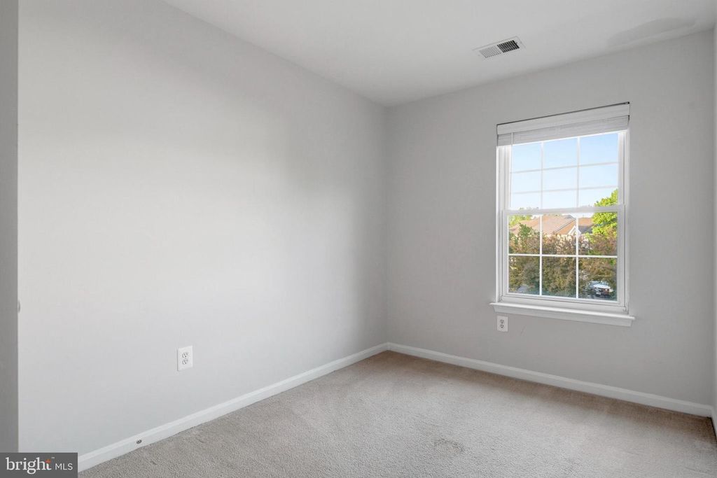 Image 21 of property listing at 7906 DELORES CT, Chesapeake Beach, MD 20732