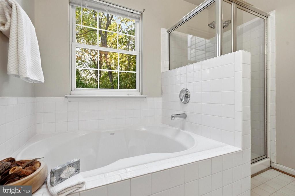 Image 30 of property listing at 7906 DELORES CT, Chesapeake Beach, MD 20732