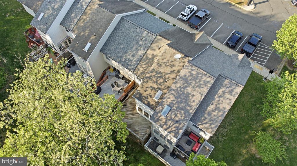 Image 45 of property listing at 7906 DELORES CT, Chesapeake Beach, MD 20732