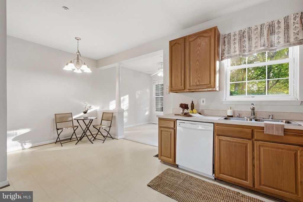 Image 9 of property listing at 7906 DELORES CT, Chesapeake Beach, MD 20732