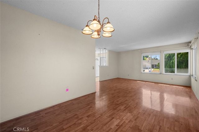 2994 La Verne, Highland, CA 92346