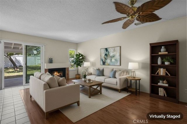 2994 La Verne, Highland, CA 92346