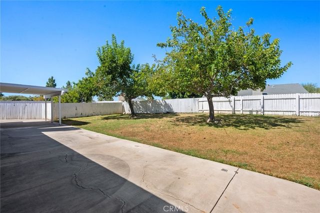 2994 La Verne, Highland, CA 92346