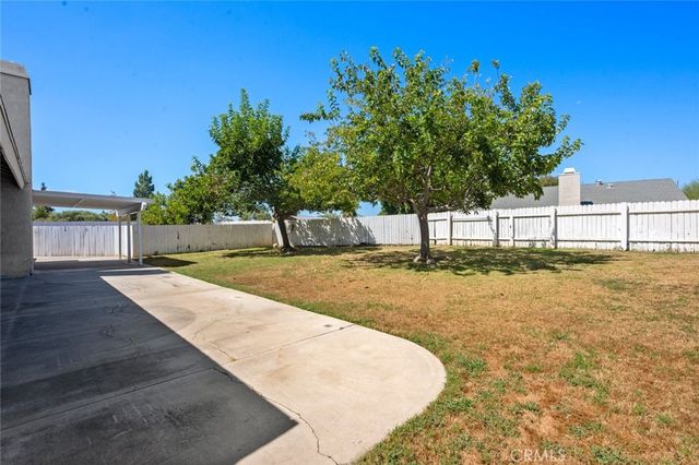 2994 La Verne, Highland, CA 92346